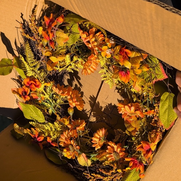 Vibrant Autumn Floral Wreath * 13 Inch Fall Decor * New In Box * Fall Wreath - Picture 1 of 10